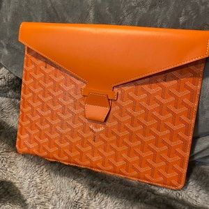 GOYARD POUCH